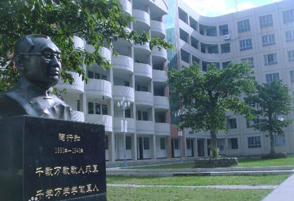 西昌六中地址在哪里？