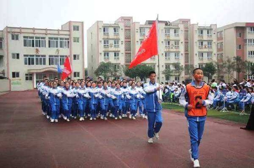 大邑縣實(shí)驗(yàn)中學(xué)聯(lián)系電話是多少？