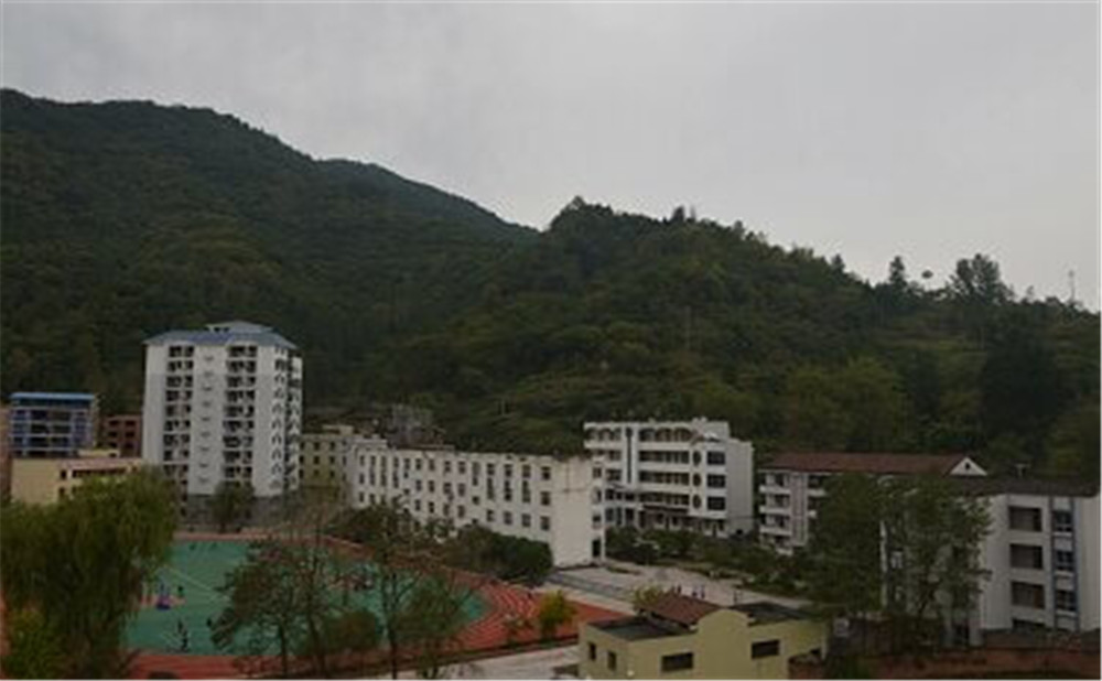 萬源市第二中學(xué)教學(xué)質(zhì)量怎么樣、好不好?