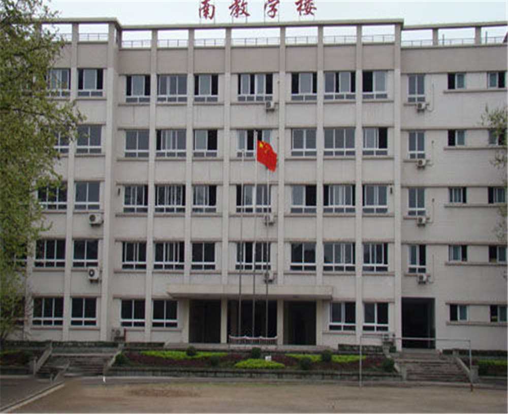 達(dá)州鐵路中學(xué)學(xué)校詳細(xì)地址在什么地方？