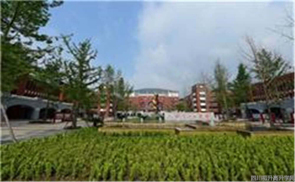 新都一中的住宿怎么樣？