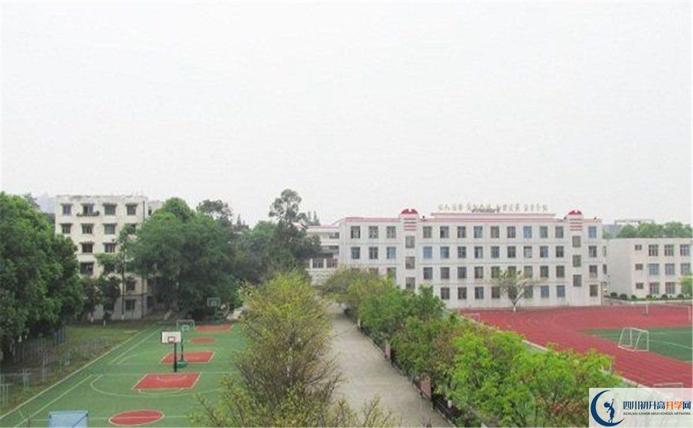 2020年青白江中學(xué)的報(bào)名條件是什么？