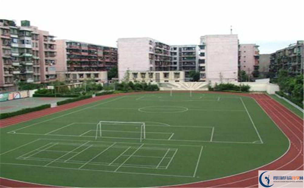 成都列五中學(xué)的學(xué)費(fèi)大概多少？