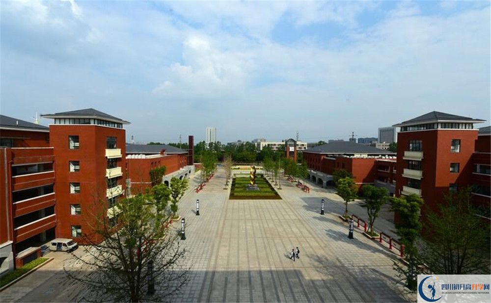 新都一中的高中住宿好不好？