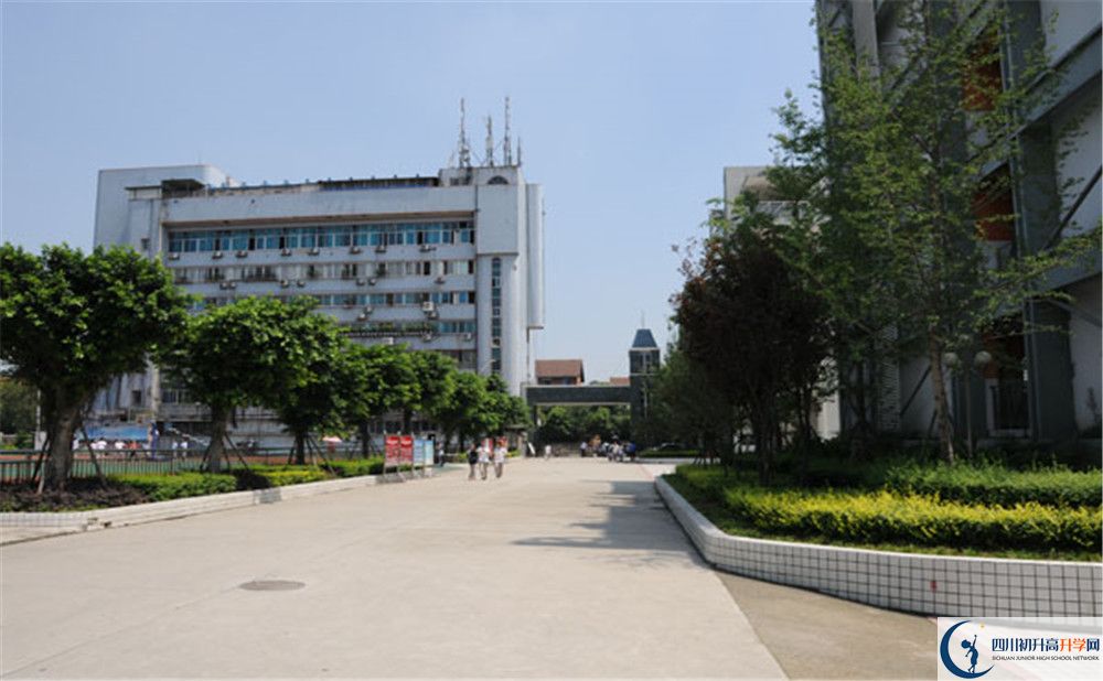 成都鐵路中學(xué)2020年外地招生考試時(shí)間是多久？