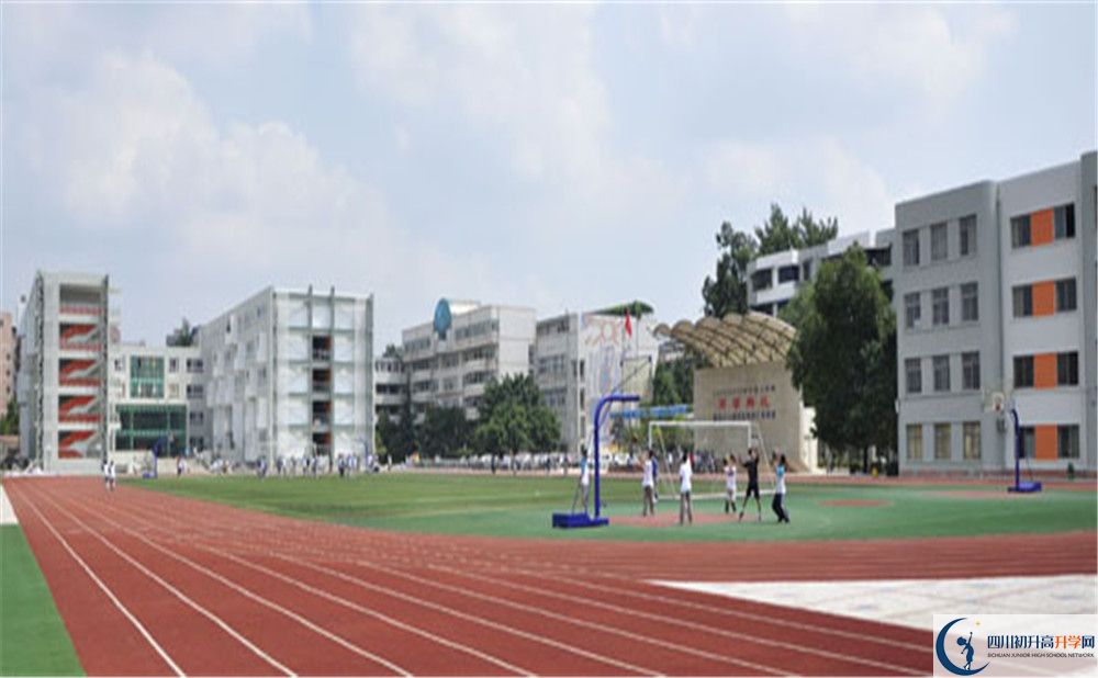 成都鐵路中學(xué)2020年清華北大上人數(shù)是多少？