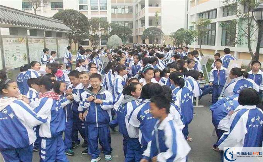 成都石室蜀都中學地址怎么走？