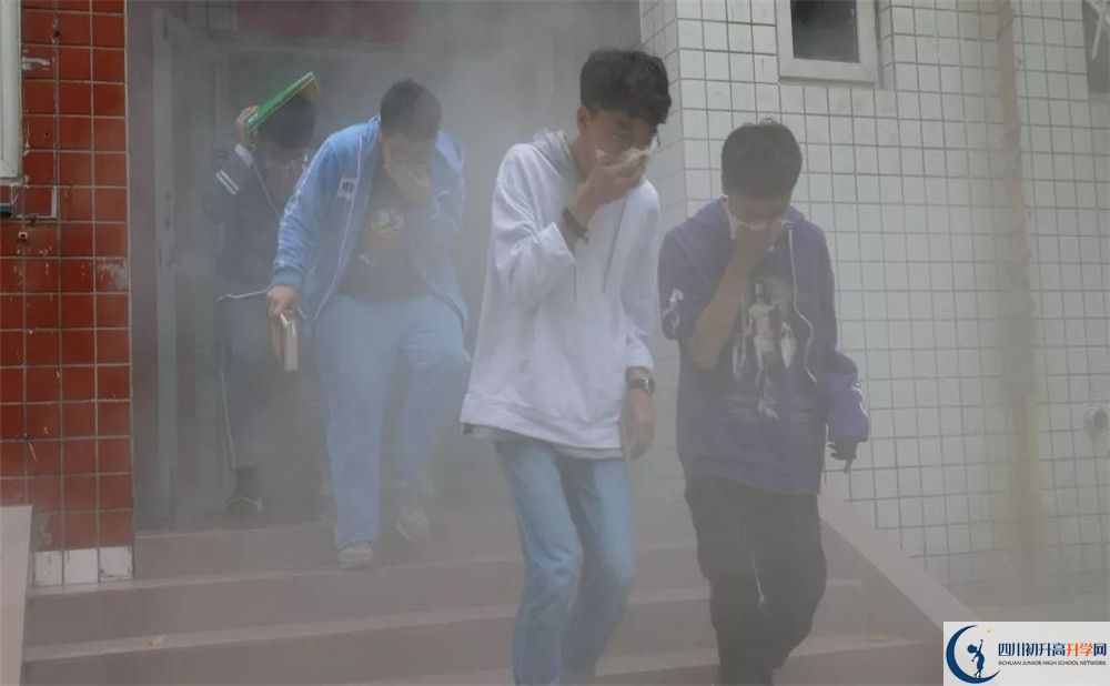 新都二中2020年高一入學(xué)考試時間是多久？
