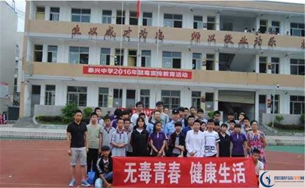 泰興中學(xué)招生考試科目有哪些？