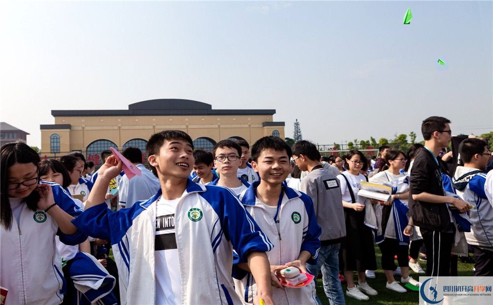 棠湖中學(xué)2020年保送清華北大的人數(shù)有多少？