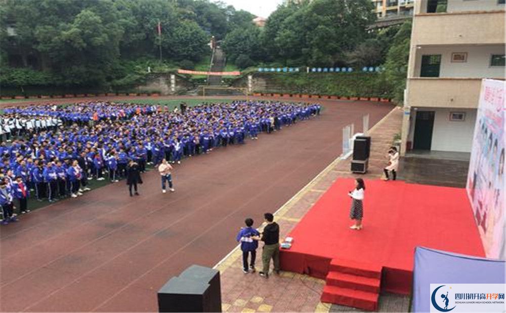 簡陽實驗中學(xué)位置在哪里？
