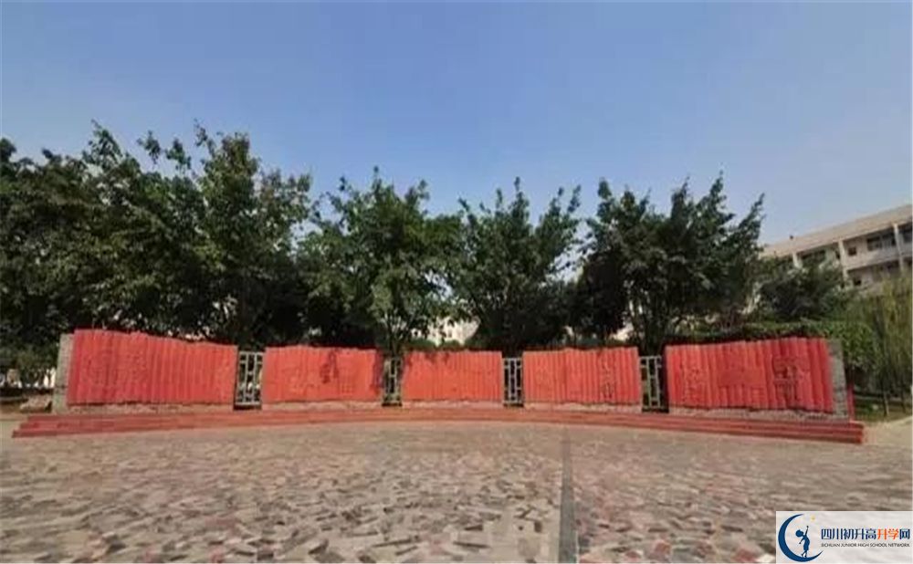 溫江二中實(shí)驗(yàn)班人數(shù)是多少？