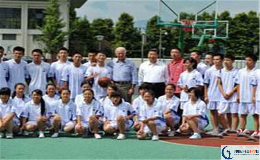 2020青城山高級(jí)中學(xué)初升高分班考試題？