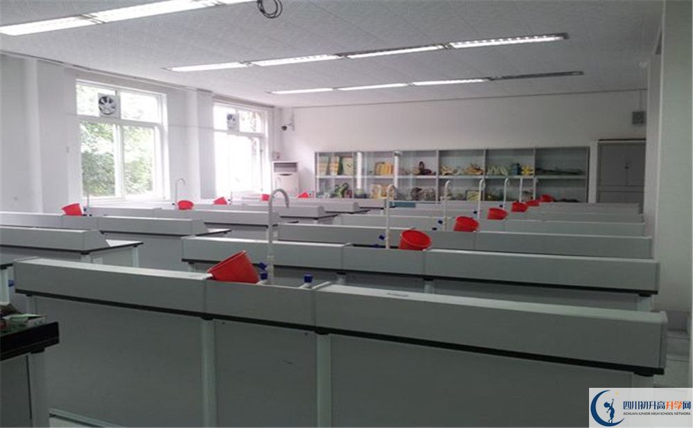 2020西南交通大學(xué)附屬中學(xué)平行班升學(xué)率高嗎？