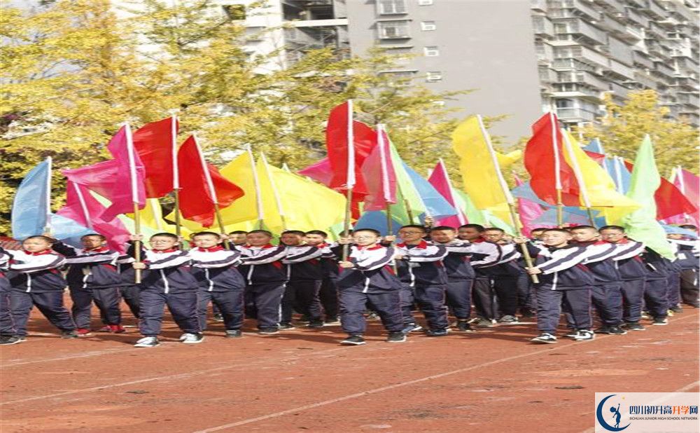 大邑中學(xué)實(shí)驗(yàn)班學(xué)費(fèi)貴嗎？