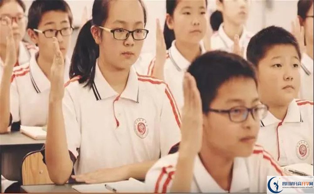 成都市第四十九中學(xué)補(bǔ)課多少錢？