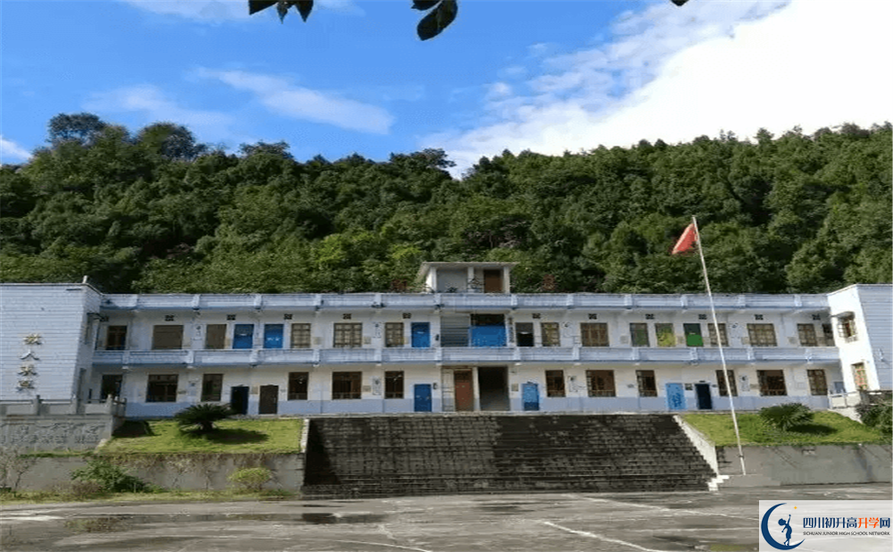 閬中市二龍中學(xué)高三診斷考試時間怎么安排？